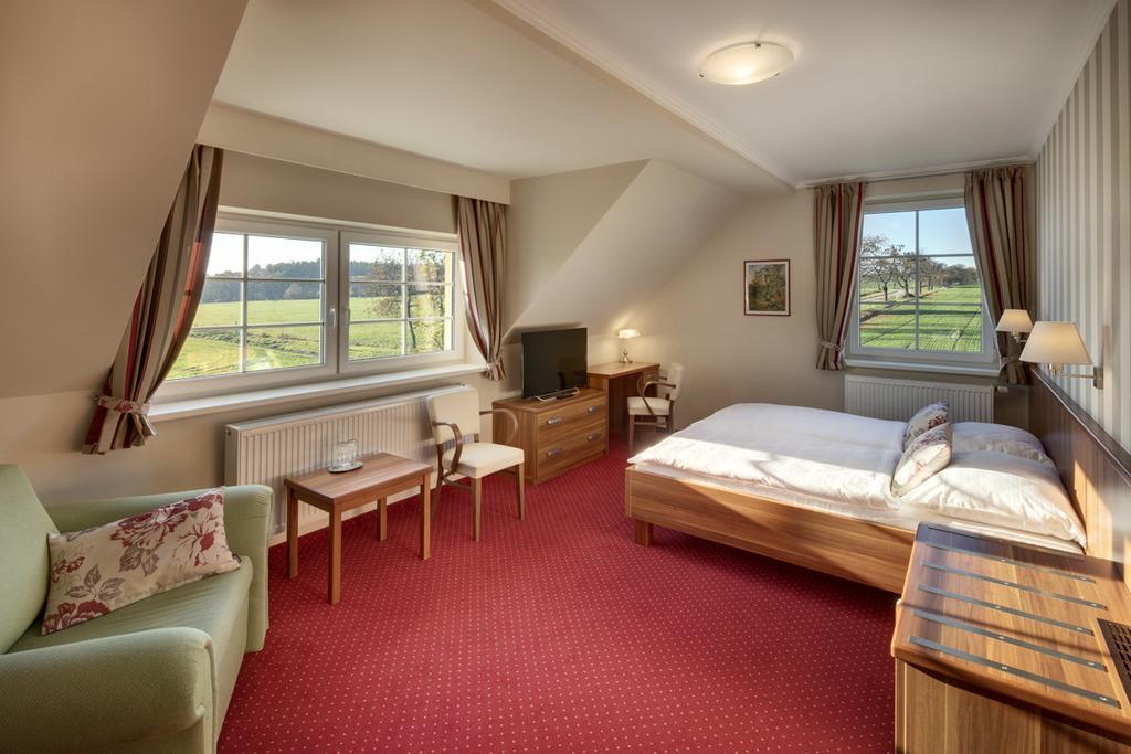 Hotel Kolonie Krivoklát Quarto foto